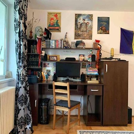 Central Apartment Muncii Area Netflix Bukarest Exterior foto