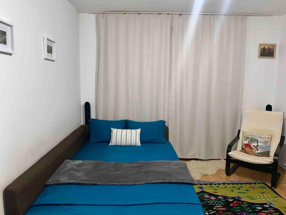 Central Apartment Muncii Area Netflix Bukarest Exterior foto